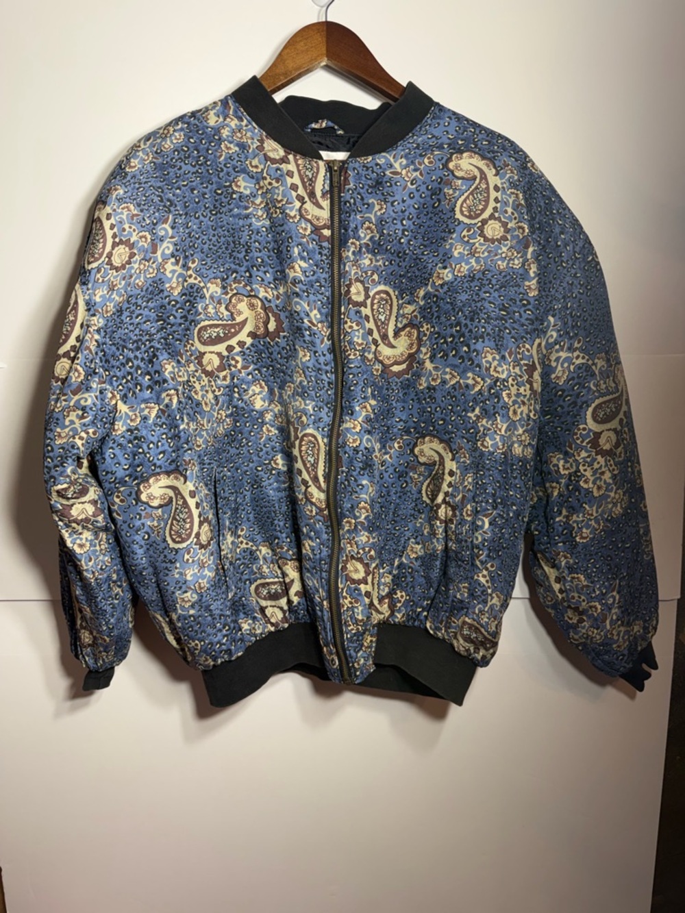 Vintage Y2K Casual Corner Blue Paisley 100% Silk Bomber Jacket